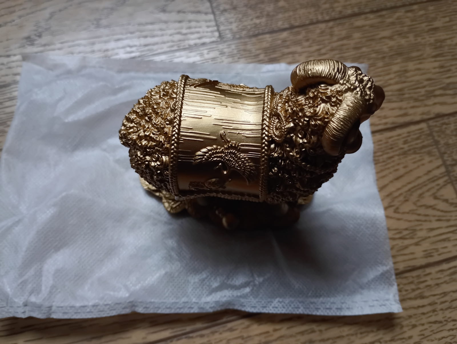 羊の置物